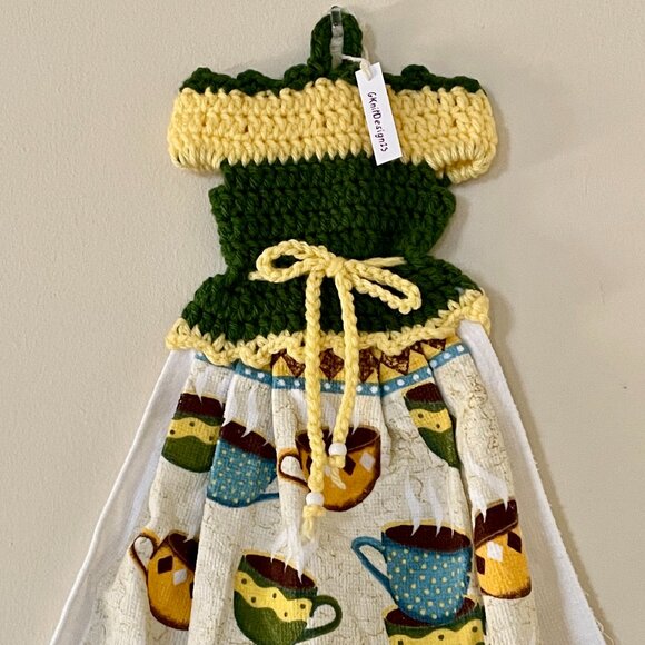 Crochet dress shape dish towel set, Handmade houswarming gift - Picture 8 of 13